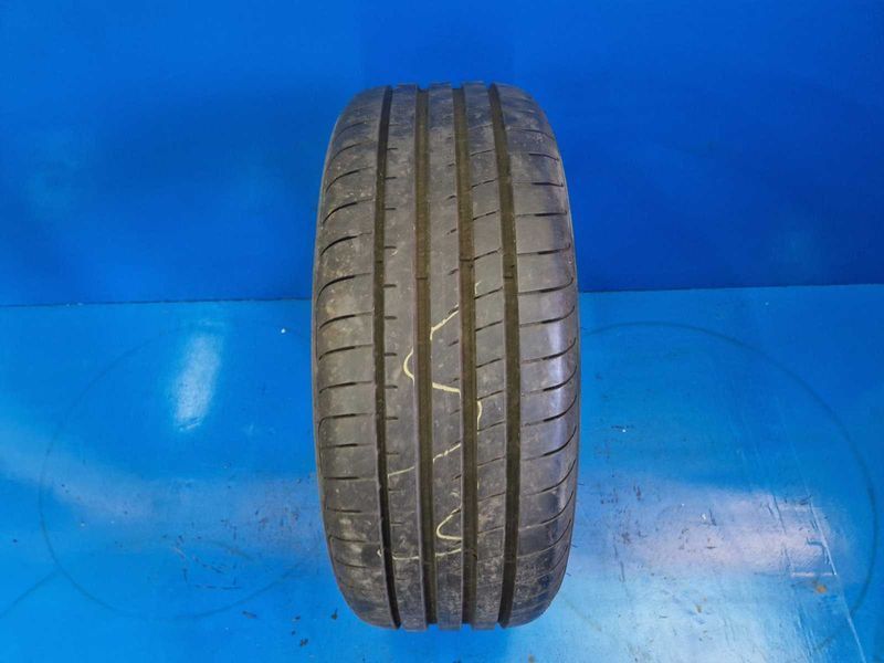 1х Goodyear R19 235/45
лятна гума DOT0922