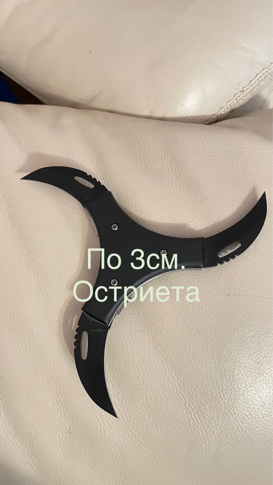 Лот ножове.