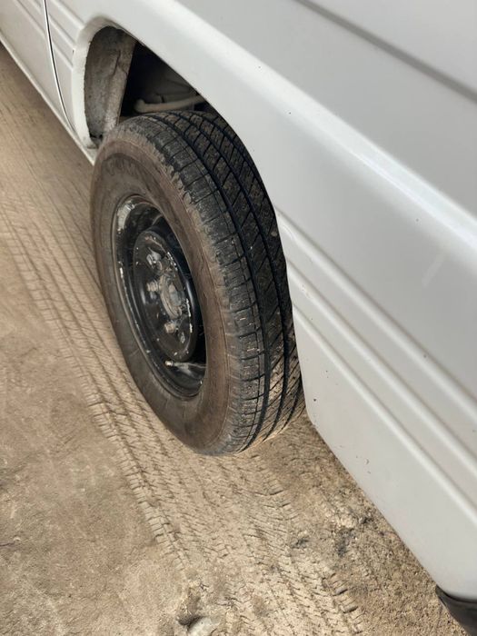 Damas srochniy sotiladi