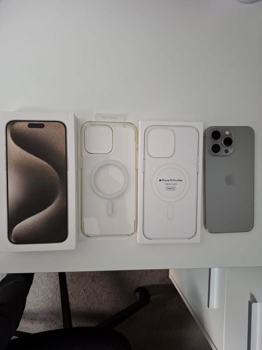 iPhone 15 pro max Natural Titanium