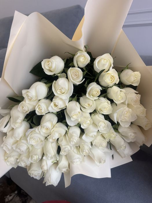 Белые розы, Цветы