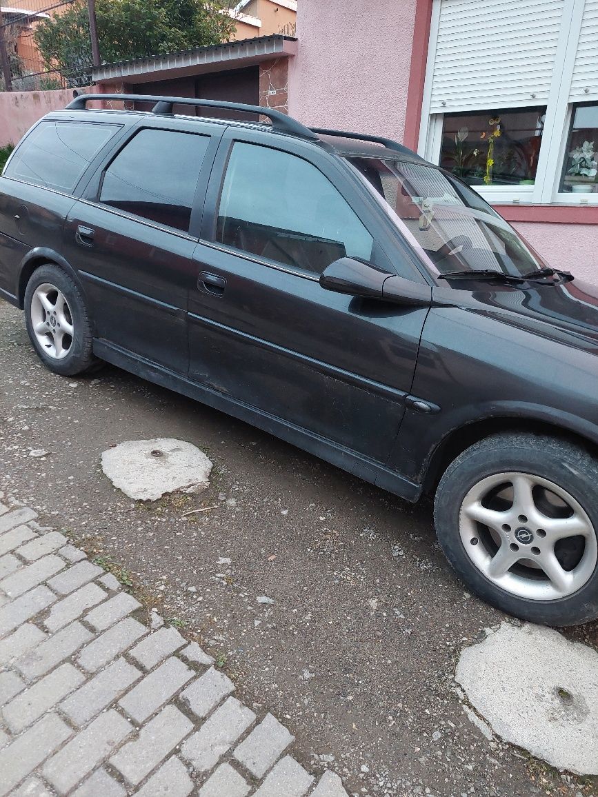 Opel Vectra b pachet sport  Zender