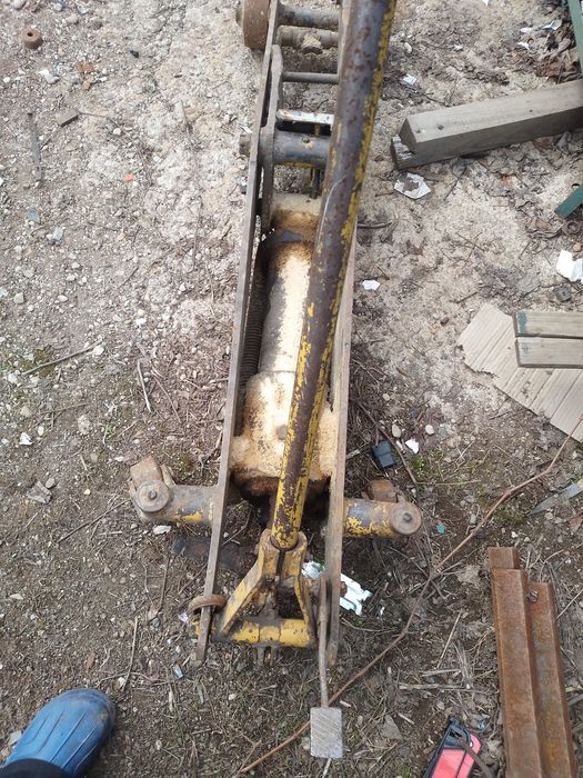 Ceas mecanic zaria cric haragaz cu   4 ochiuri si cuptor functional