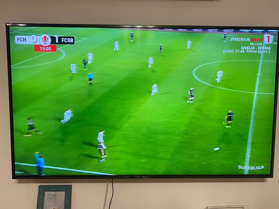 TV LG diagonala 163 cm