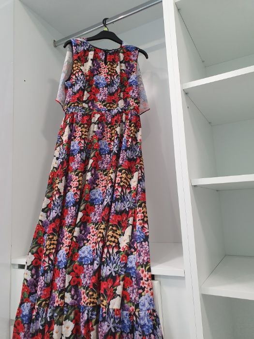 Rochie de zi înflorată Dubai