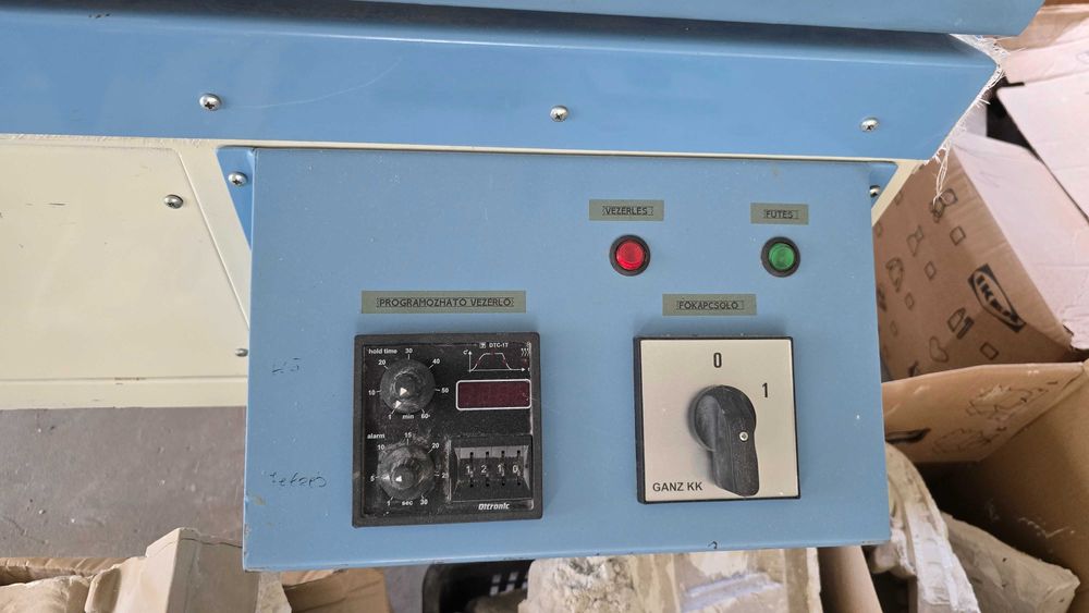 Cuptor de bombat si curbat sticla