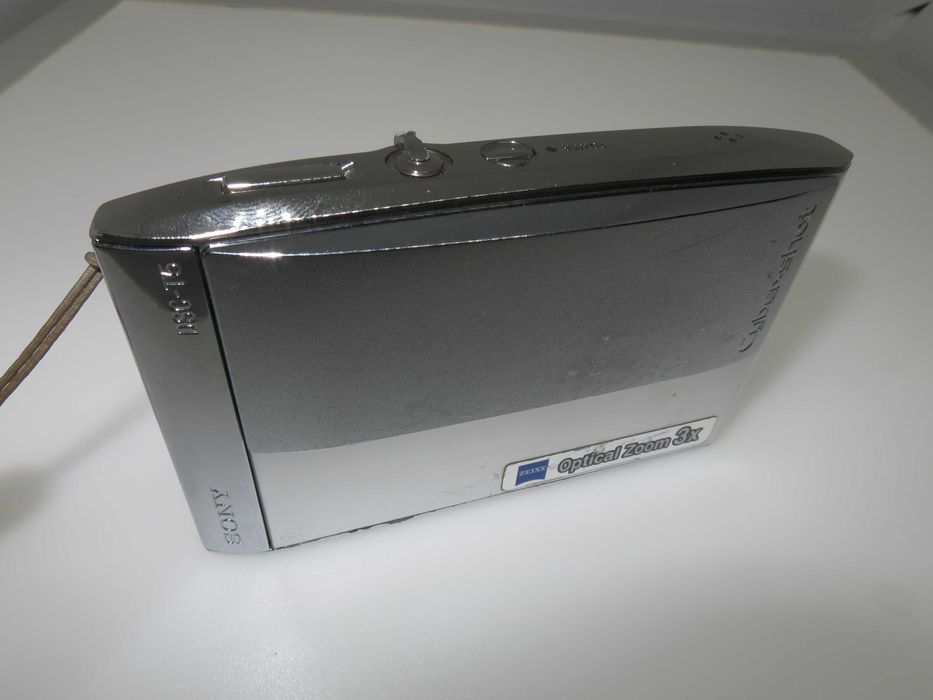 Sony Cyber Shot DSC T5 ултра тънък компактен фотоапарат работи отлично