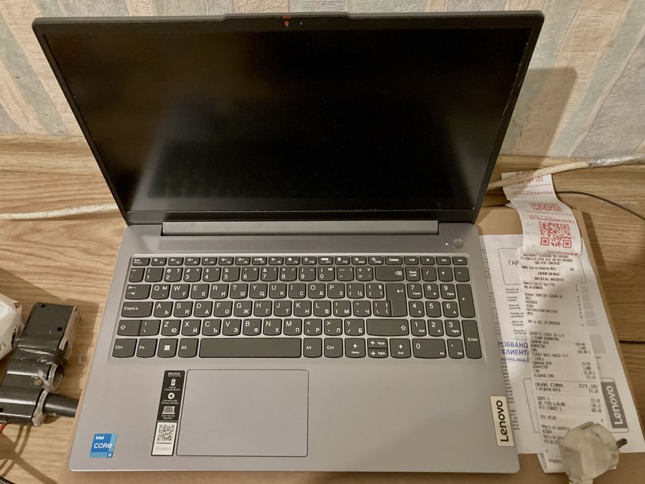 Лаптоп Lenovo IdeaPad Slim 3 Оставаща Гаранция до 2026 г