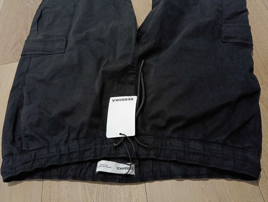 Pantaloni baggy Bershka