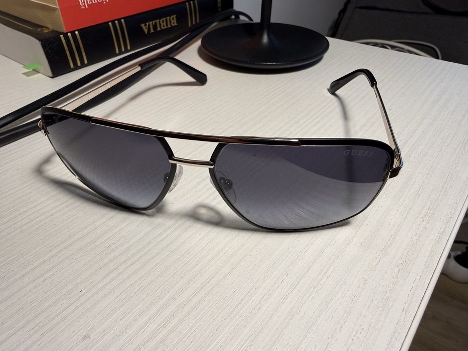 Ochelari de soare GUESS