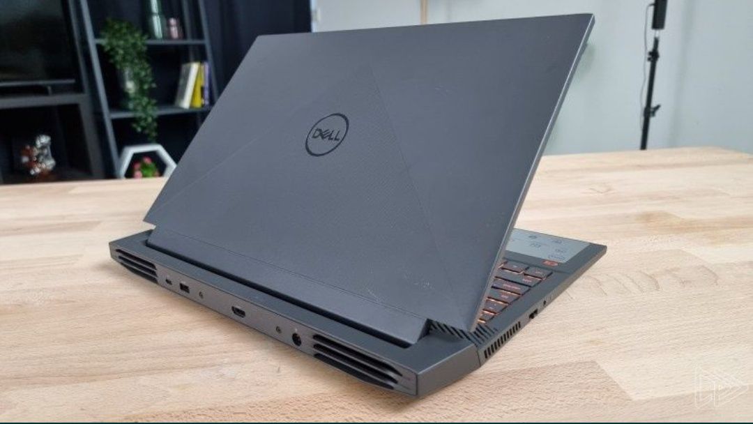 Dell G15 Intel Core i5-11260H 8GB DDR4 256GB NVMe SSD 15.6”FHD IPS 1