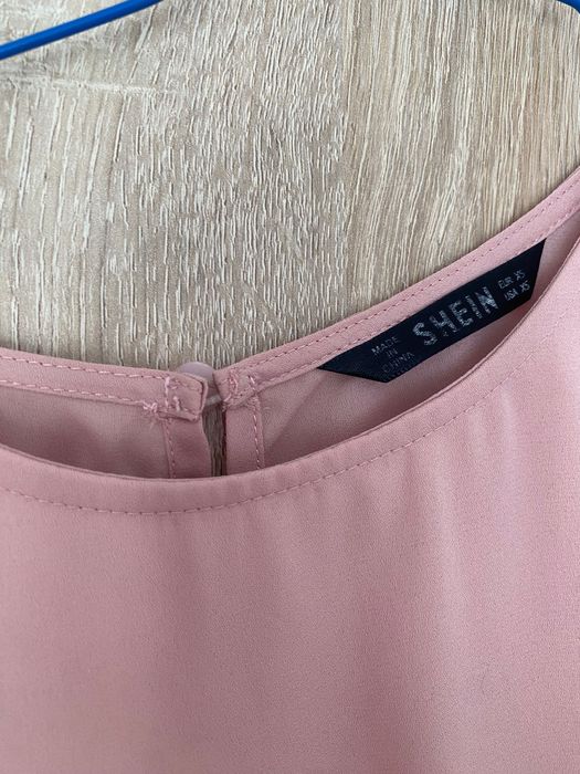 Rochie cu pliuri si cordon in talie
