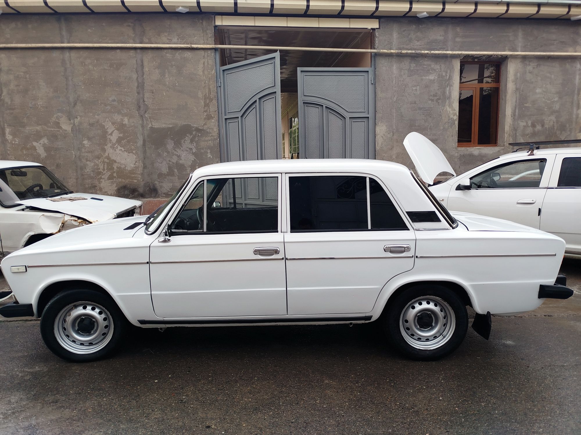 Vaz 2106 sotiladi