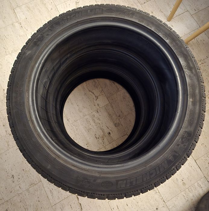 Michelin Pilot Alpin MO 235/45 R19 iarna