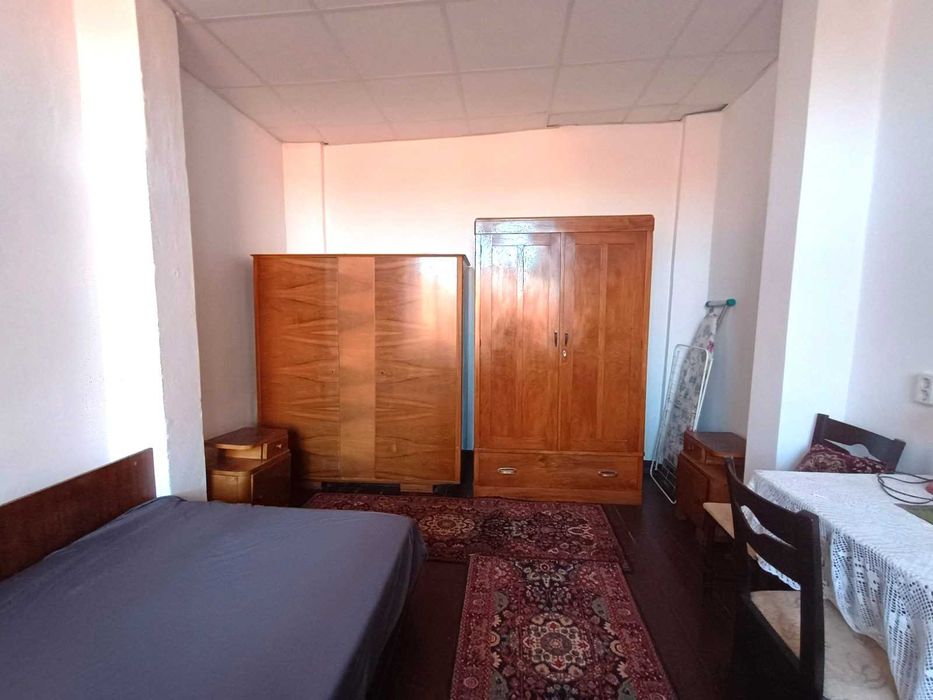 Дава се под наем Тристаен апартамент в Велико Търново, Акация - 76 кв.м за 255 € - Снимка #2