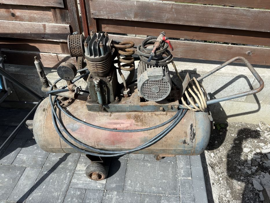 Compresor 12 bari 200L