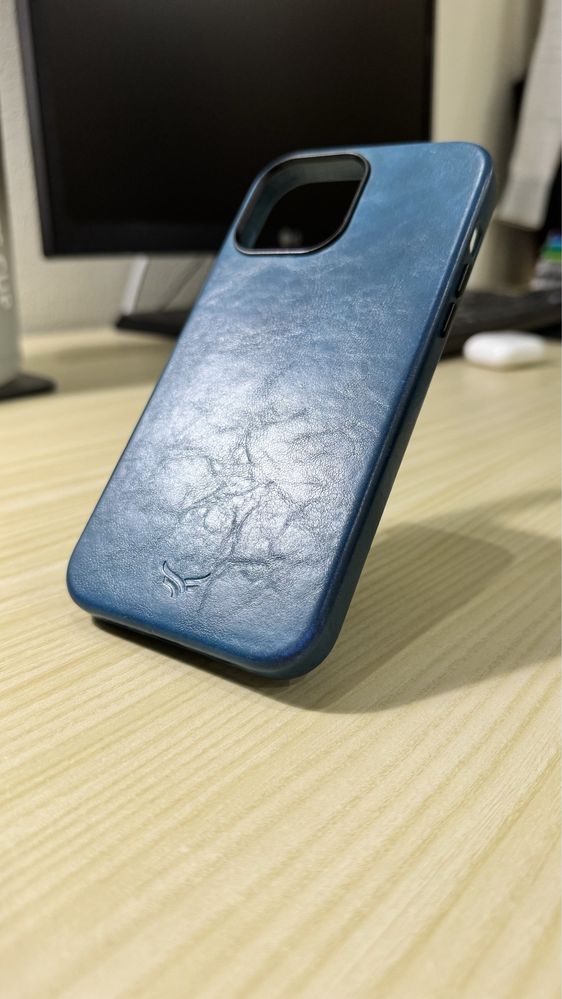 Кожанный Чехол NotAnotherCase для iPhone 13 Pro Max