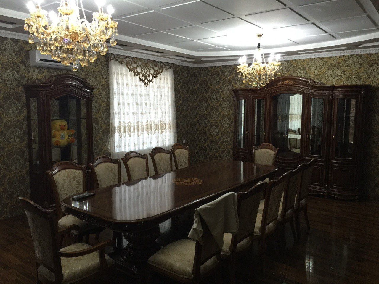 Fargona shahar Milliy bank orqasida Kv sotiladi