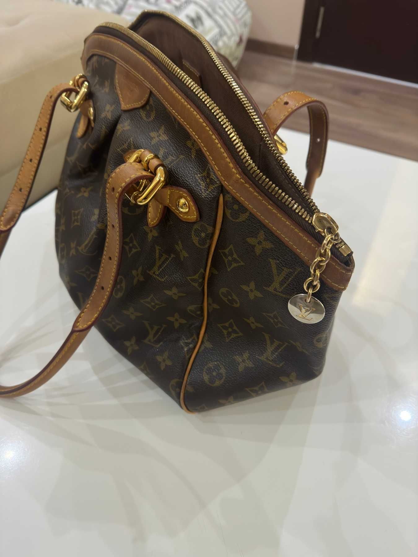 ОРИГИНАЛНА чанта Louis Vuitton