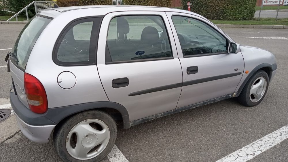 Opel CORSA b 1.2 benzina din anul 2000