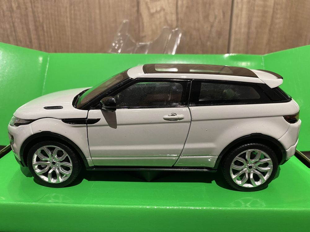 WELLY LAND ROVER RANGE ROVER EVOQUE machetă auto scara 1:24 noua