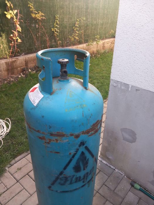 Vand butelii de centrala si aragaz