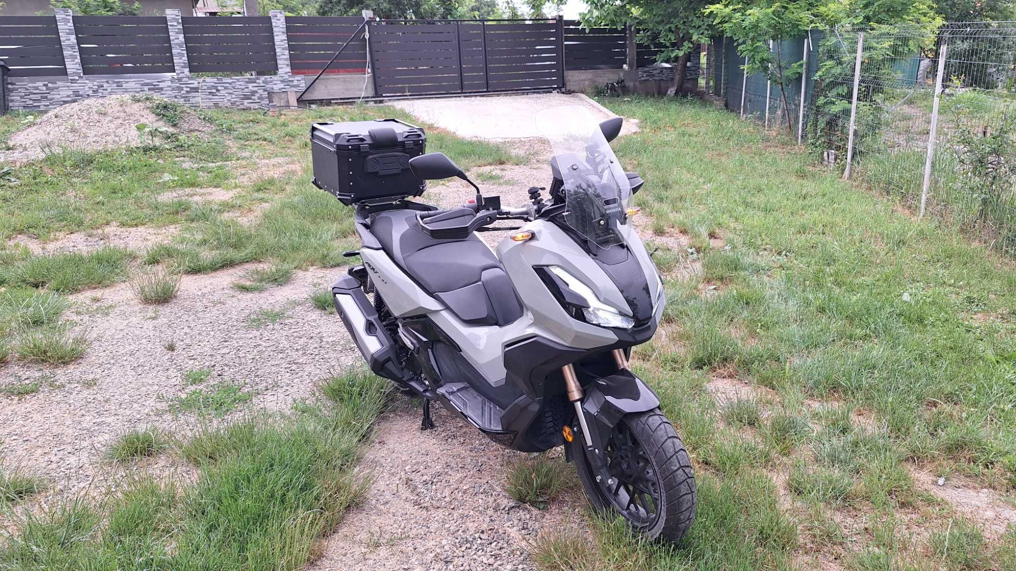 Vand scuter Honda ADV 350