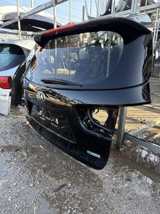 Заден капак за KIA SORENTO 2018год.