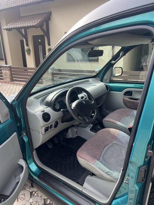 Renault Kangoo 4x4 vopsit RAPTOR