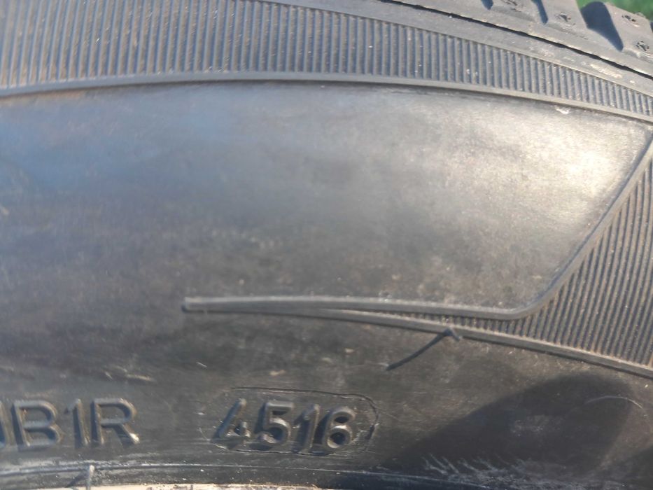 225/55 R17 Dunlop