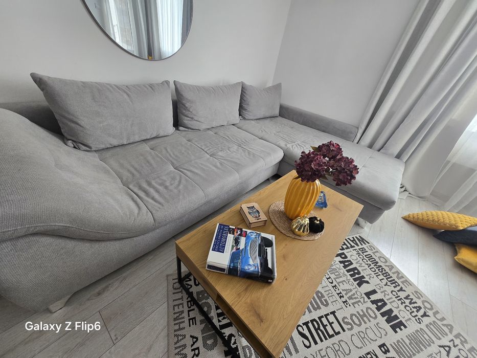 Продавам голям много запазен диван цвят сив