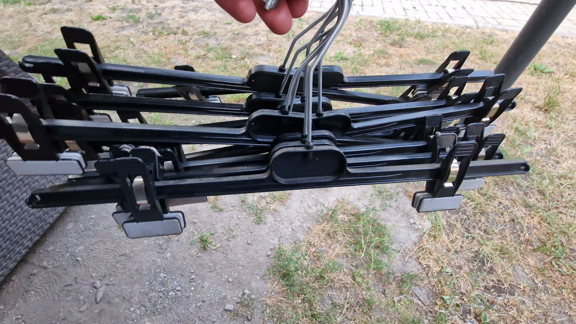 Unerase clips pentru pantaloni si fuste