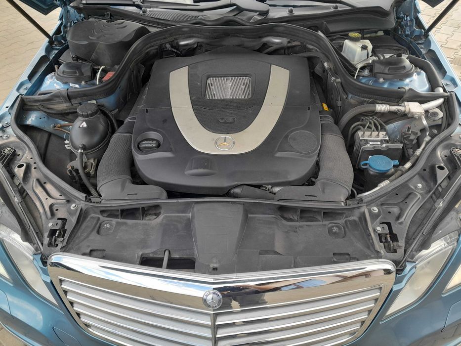 Мерцедес Е550 - 388 к.с.