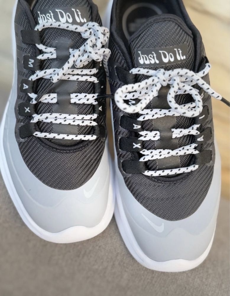 Adidași Nike femei