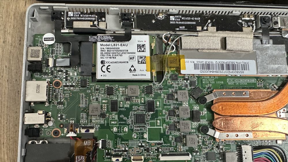 Части за Lenovo Miix 520-12.5” Intel i5 / 8GB RAM / Клавиатура / 4G /