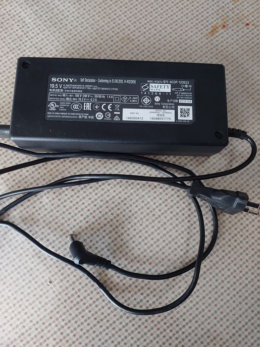 Оргинал Sony  блок питание