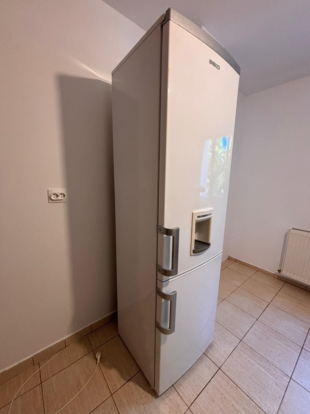 Vand combina frigorifica Beko