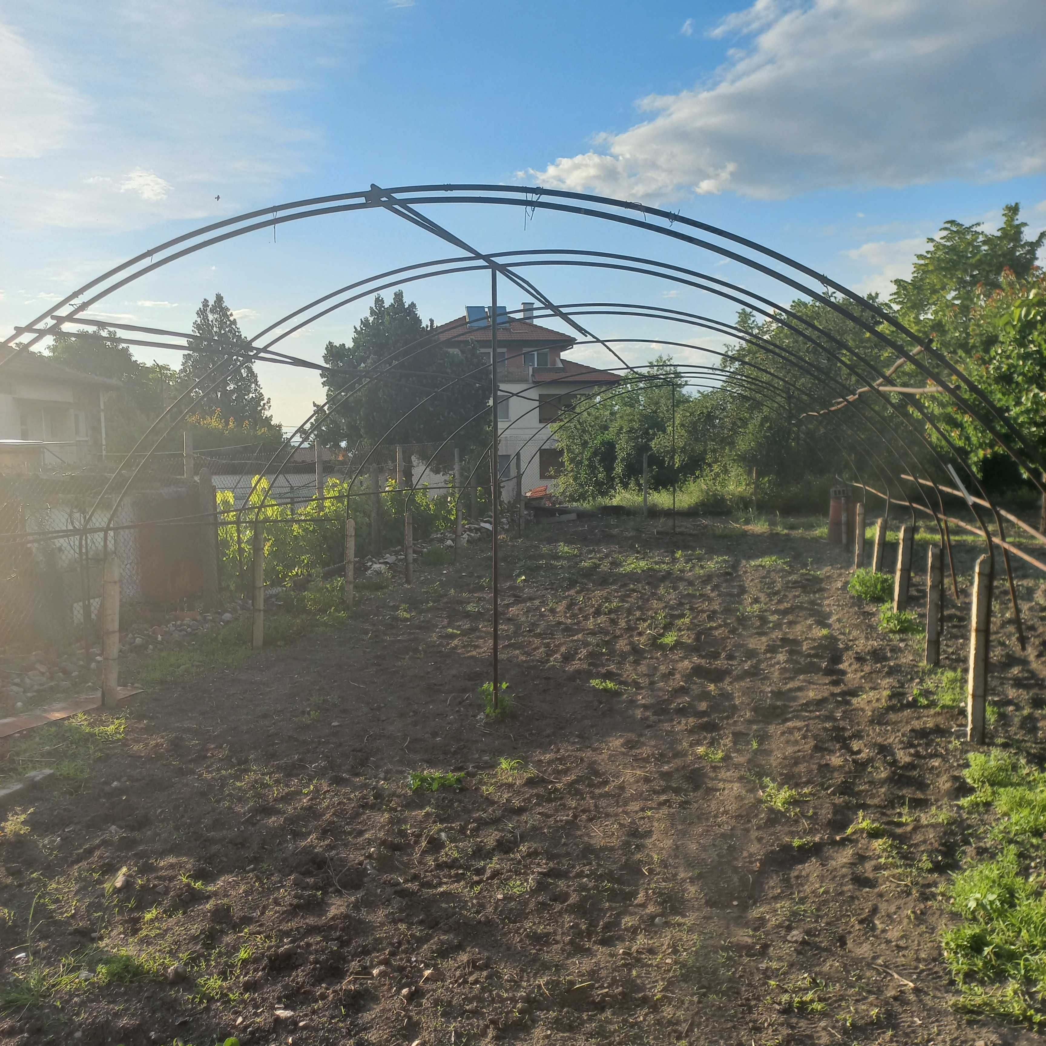 Продавам оранжерия