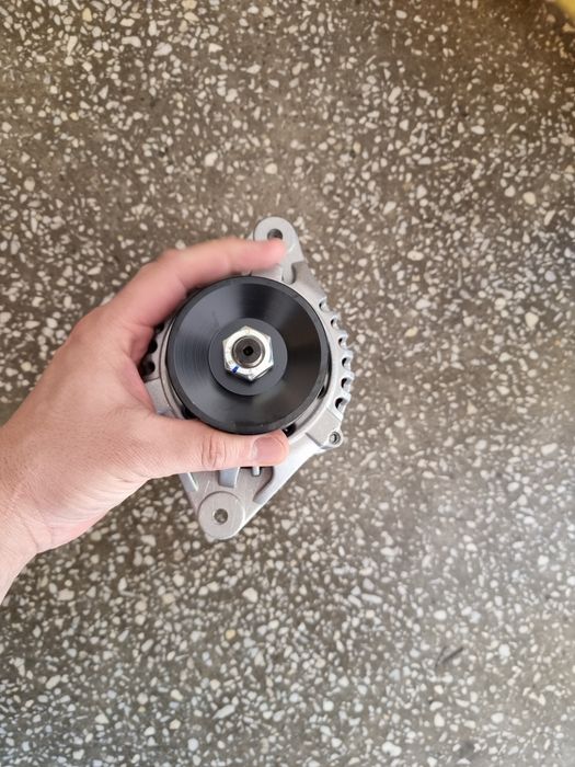 Alternator nou mini stivuitor incarcator Komatsu