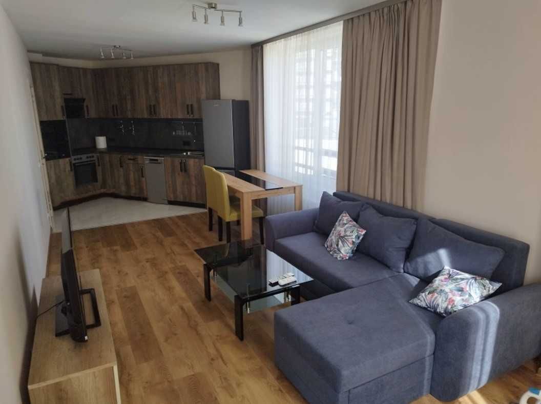 Дава се под наем Двустаен апартамент в София, Дружба 2 - 70 кв.м за 663 € - Снимка #1
