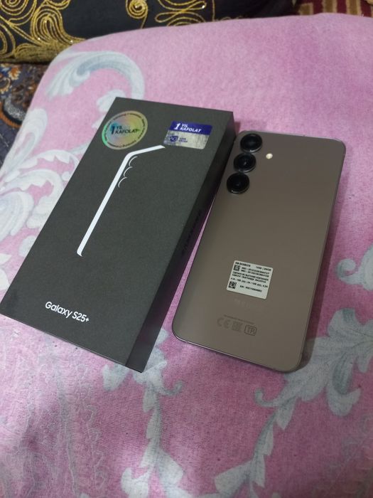 Samsung 25+ avgustda olingan xolati ideal