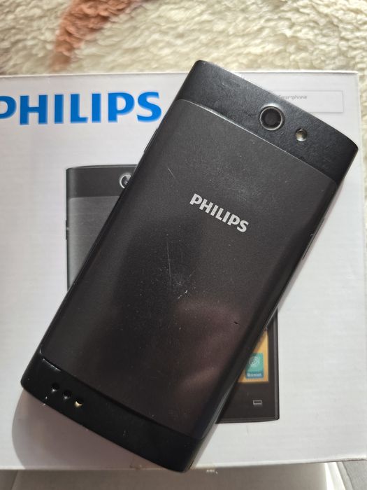 Vând Smartphone Philips S309 fullbox