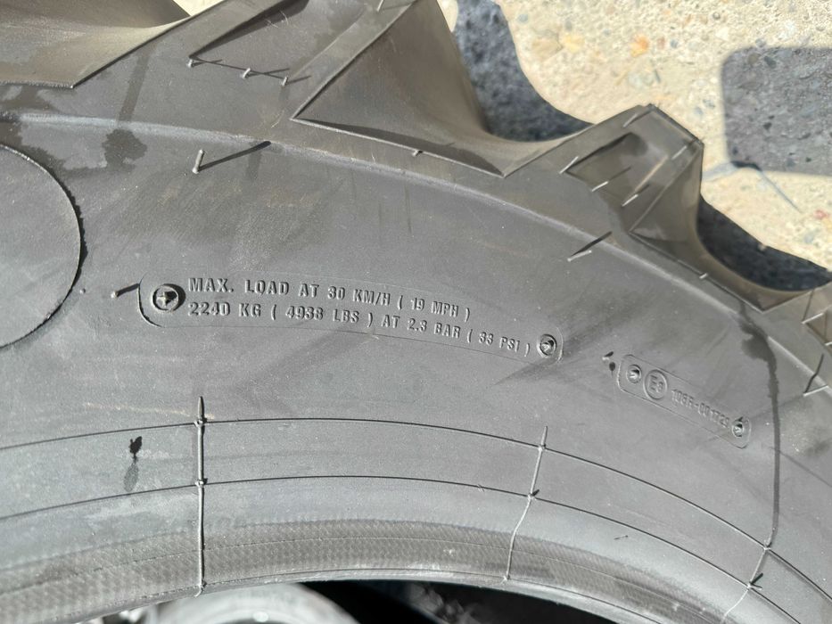 CAUCIUCURI MONTANA cu 10 pliuri pentru tractor 14.9-30