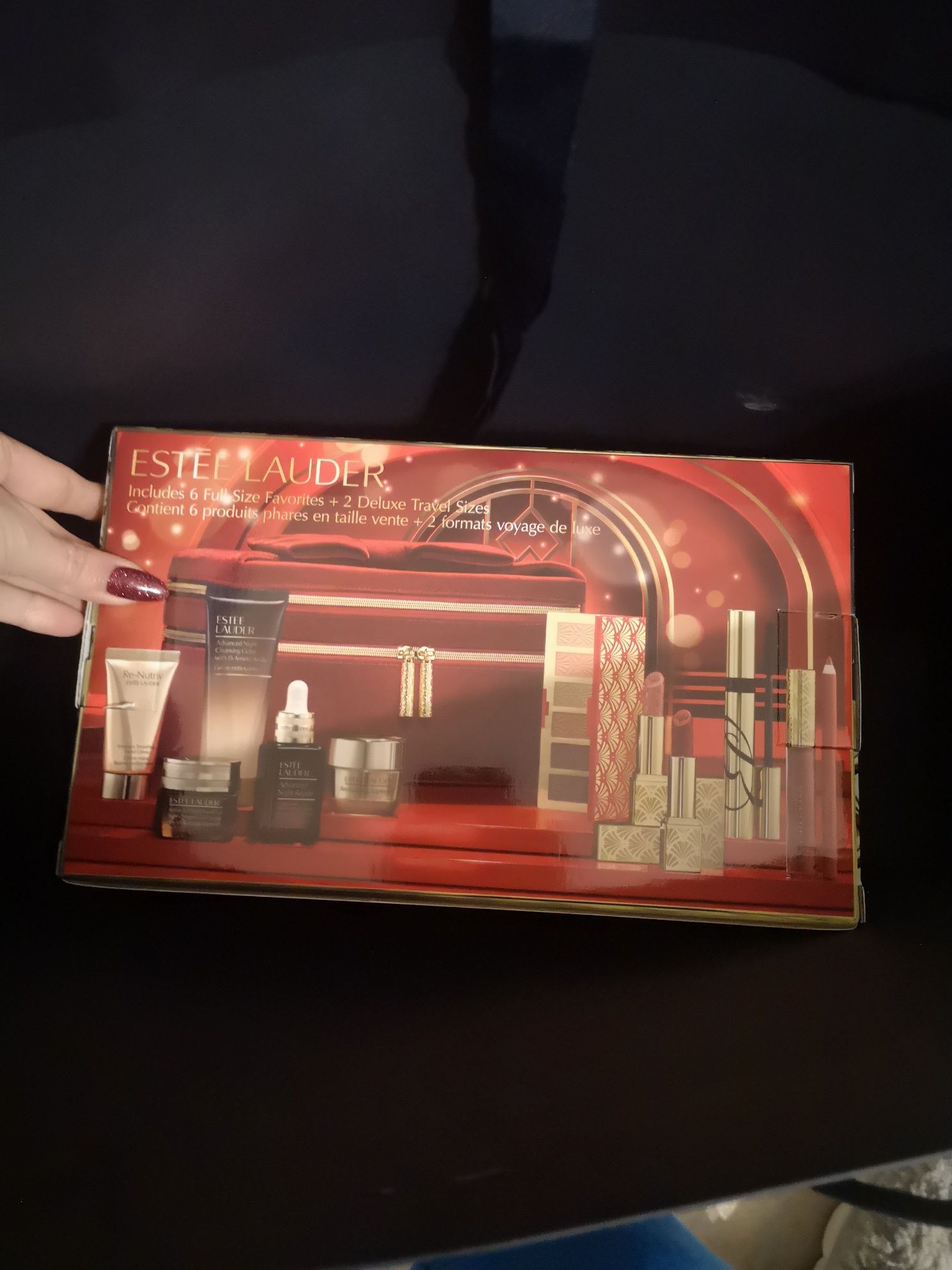 Коледен блокбъстър Estée Lauder 2024