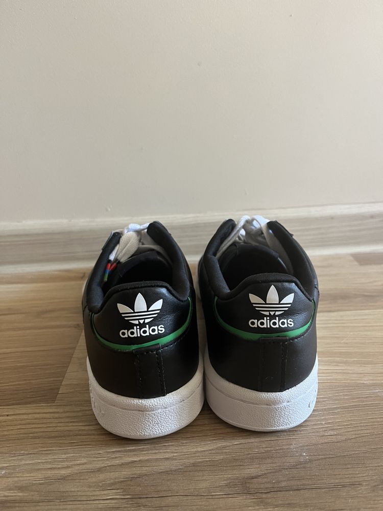 Дамски кецове Adidas