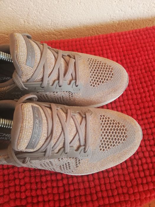 Adidași noi Skechers nr 39 damă