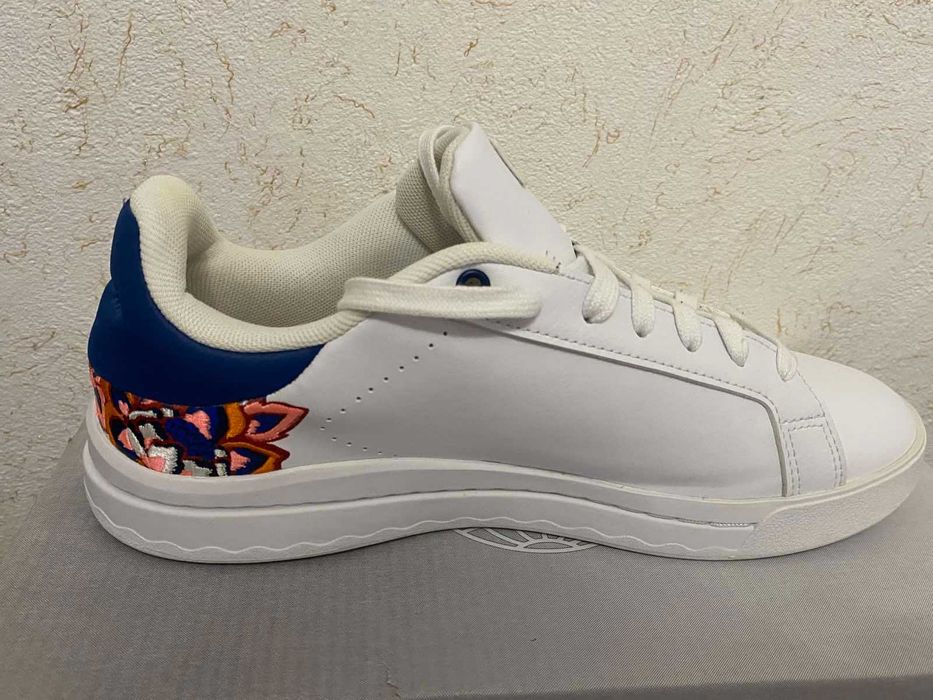 Оригинални кецове Адидас