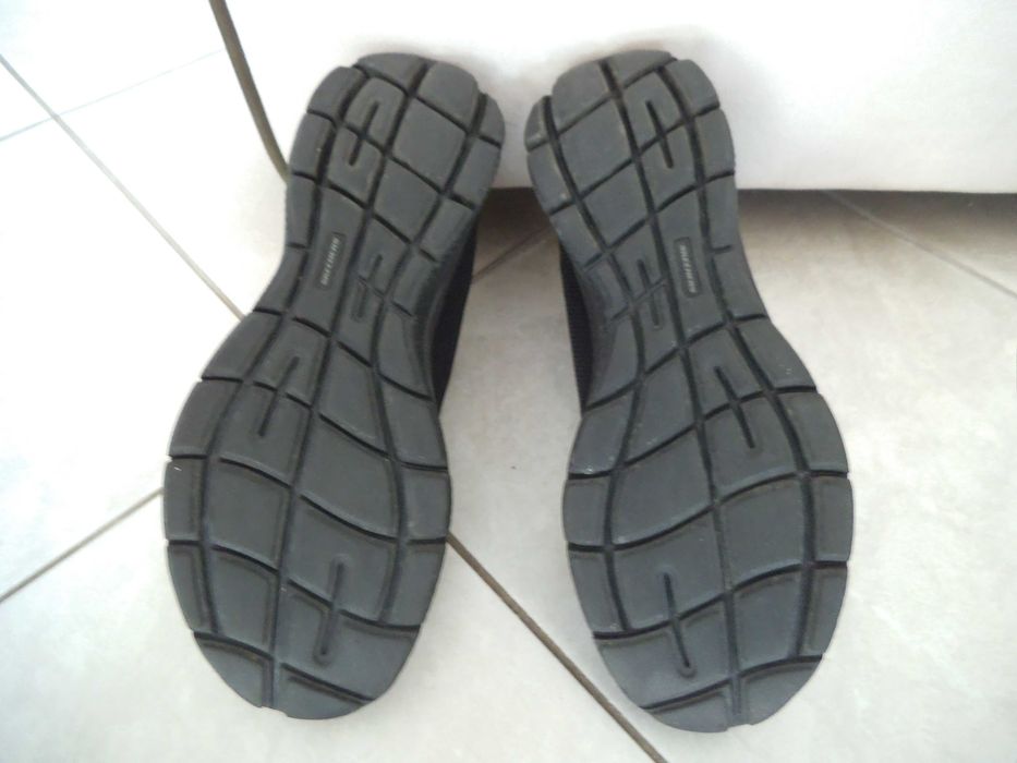 Дамски спортни обувки Skechers