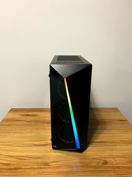 Геймърси чисто нов компютър с гаранция!