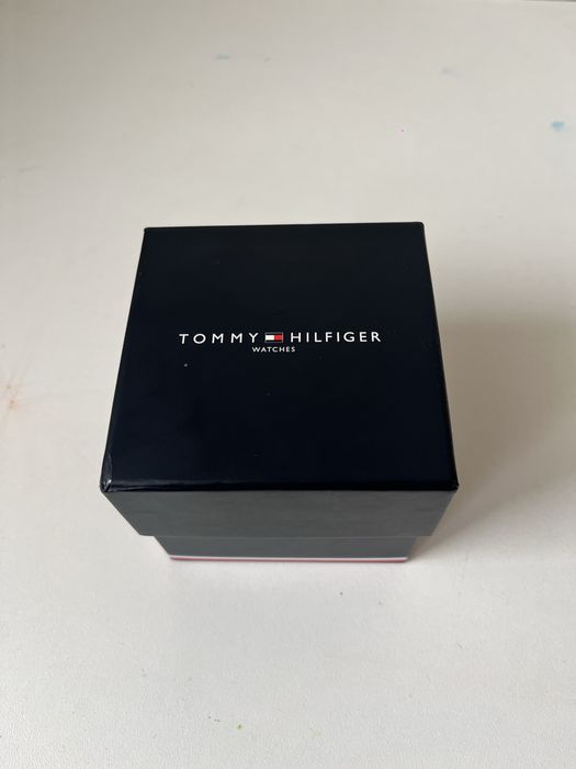 Часы Tommi Hilfiger